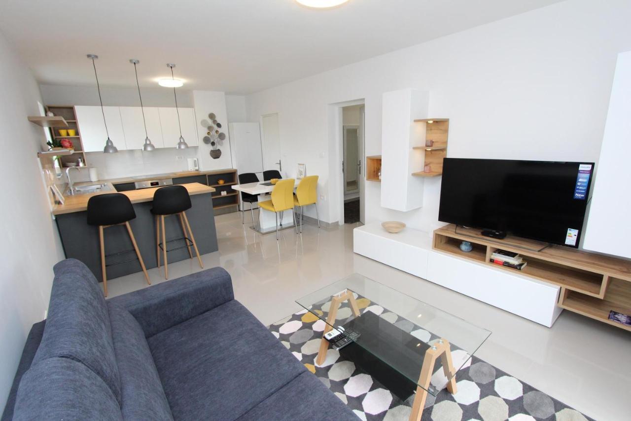 Apartment Sorriso 2 Rovinj Bagian luar foto