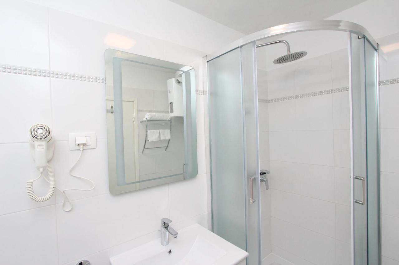 Apartment Sorriso 2 Rovinj Bagian luar foto