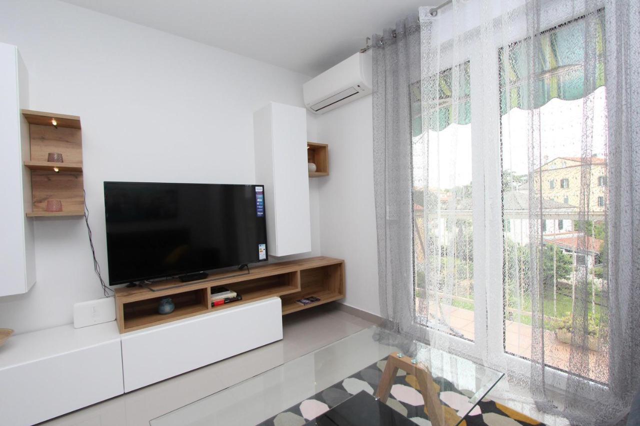 Apartment Sorriso 2 Rovinj Bagian luar foto