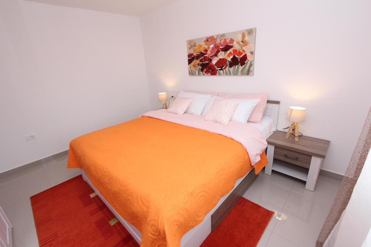 Apartment Sorriso 2 Rovinj Bagian luar foto